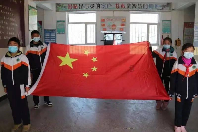 卡通汽车拼拼看